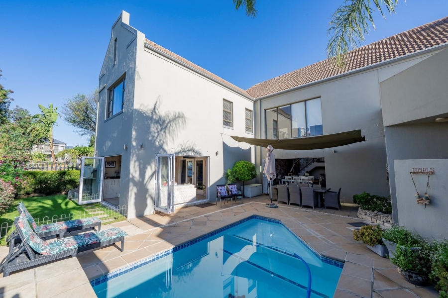4 Bedroom Property for Sale in Graanendal Western Cape